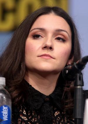 Shannon Woodward